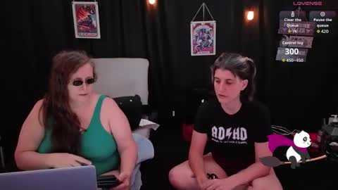 Snapshot of bella_james_1988 chatting on 1, 11, 2025 Bella James online show from 1, 11, 2025