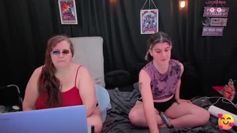 Snapshot of bella_james_1988 chatting on 7, 11, 2025 Bella James online show from 7, 11, 2025