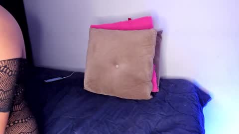 Snapshot of bella_jone chatting on 9, 2, 2025 isabella online show from 9, 2, 2025