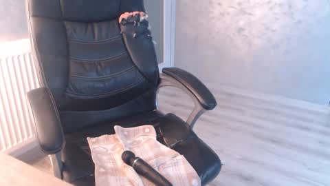 Snapshot of bella_miax chatting on 13, 1, 2025 online show from 13, 1, 2025