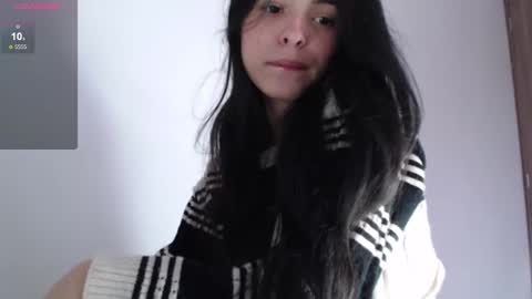 Snapshot of bella_musee chatting on 23, 12, 2024 online show from 23, 12, 2024