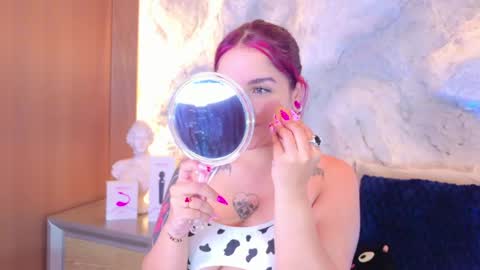 Snapshot of bella_mush chatting on 19, 5, 2026 BELLA online show from 19, 5, 2026