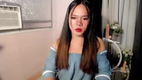 Snapshot of bella_ngo chatting on 18, 7, 2026 bella_ngo online show from 18, 7, 2026