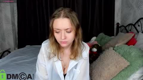 Snapshot of bella_ramsi chatting on 21, 9, 2025 Linda Bella online show from 21, 9, 2025