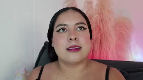 Snapshot of bella_saint33 chatting on 7, 7, 2026 bella online show from 7, 7, 2026