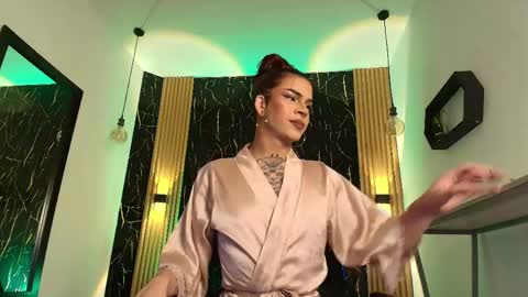     online show from 13, 4, 2026