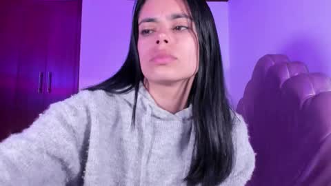 Valeria Model Independent online show from 3, 10, 2025