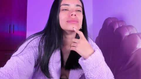 Valeria Model Independent online show from 5, 10, 2025