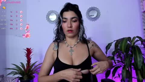 Bella online show from 7, 3, 2025