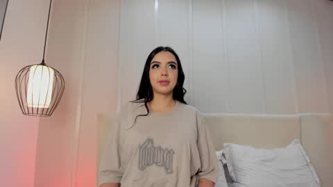  B E L L A   online show from 19, 12, 2025