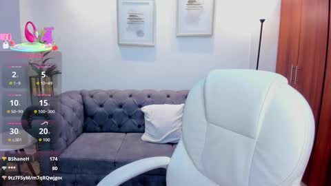  Bella Hadid  online show from 14, 9, 2025