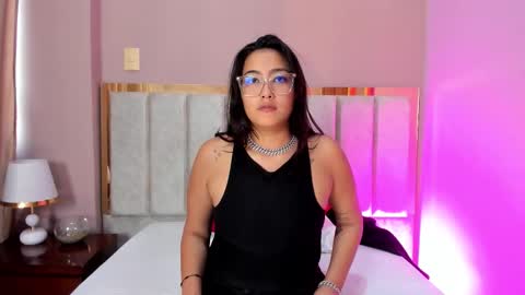 Snapshot of bellaasttone chatting on 15, 1, 2026 Bella Stone online show from 15, 1, 2026