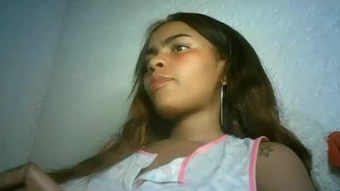 Snapshot of bellabeltra chatting on 19, 12, 2024 Bella online show from 19, 12, 2024