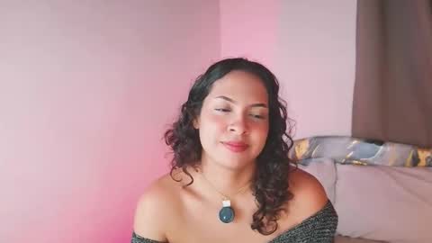 Snapshot of bellabeth_ chatting on 17, 10, 2025 Betsy online show from 17, 10, 2025