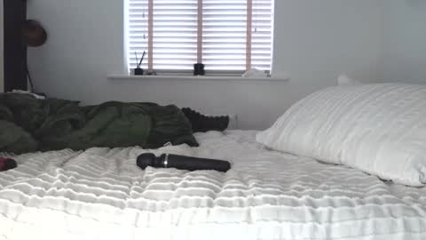 Snapshot of bellablackuk chatting on 15, 12, 2025 Bella Black online show from 15, 12, 2025