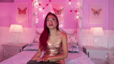 Snapshot of bellablazze chatting on 1, 12, 2025 bellablazze online show from 1, 12, 2025