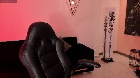  Bella C  online show from 4, 10, 2025