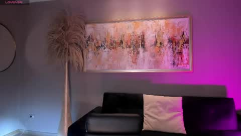  Bella C  online show from 28, 2, 2026