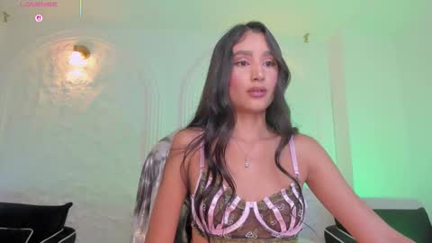  Bella C  online show from 8, 3, 2026