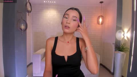  Bella C  online show from 23, 3, 2026