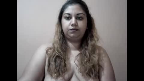 bellachow10 online show from 13, 10, 2025