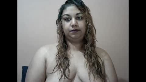 bellachow10 online show from 14, 10, 2025