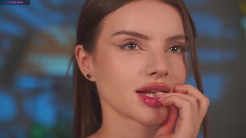 Bella I took a vacation and Ill be back on December 18th So dont lose me To keep in touch I have a TG -  you can find below online show from 19, 11, 2025