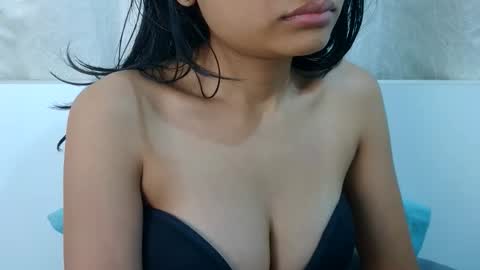 bellacrystall online show from 15, 2, 2026