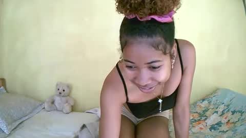 bellaena online show from 14, 10, 2025