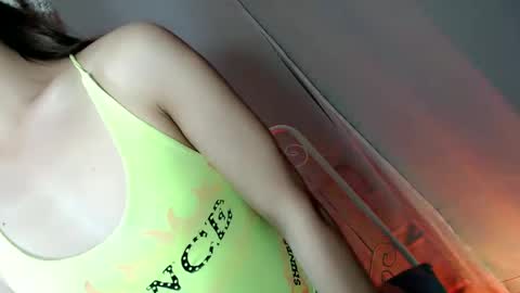 Snapshot of bellafucks1 chatting on 16, 1, 2025 Bella rowt online show from 16, 1, 2025