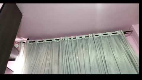 Bella online show from 2, 2, 2025