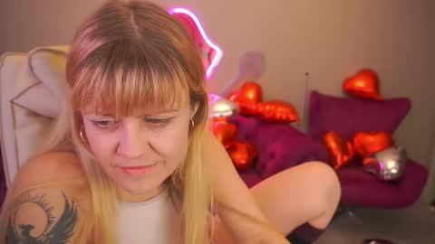 Bella online show from 10, 2, 2026