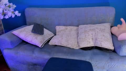 Bella Marie online show from 25, 3, 2026