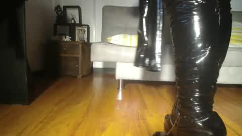 Snapshot of bellangel_ chatting on 26, 1, 2025 Camille online show from 26, 1, 2025