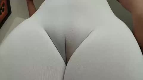 Snapshot of bellangel_ chatting on 19, 2, 2025 Camille online show from 19, 2, 2025