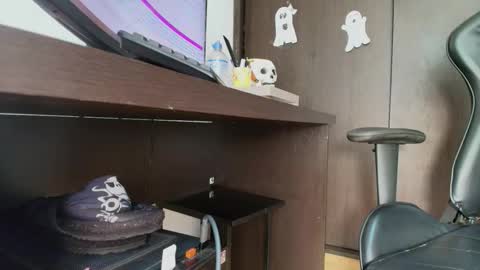 Snapshot of bellangel_ chatting on 22, 10, 2025 Camille online show from 22, 10, 2025