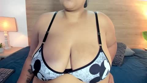 Snapshot of bellanixs chatting on 23, 2, 2026 Bella Nix big tits online show from 23, 2, 2026