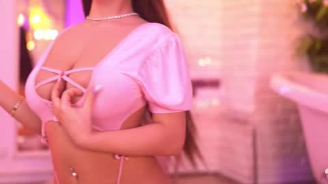 Snapshot of bellanoirre chatting on 11, 1, 2026 Bella online show from 11, 1, 2026