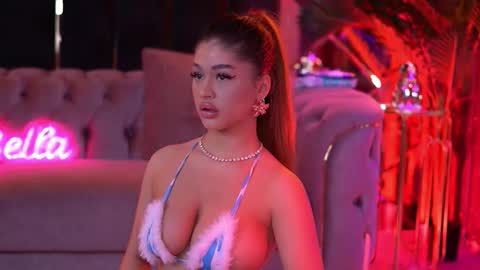 Snapshot of bellanoirre chatting on 16, 2, 2026 Bella online show from 16, 2, 2026