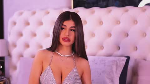 Snapshot of bellanoirre chatting on 20, 3, 2026 Bella online show from 20, 3, 2026