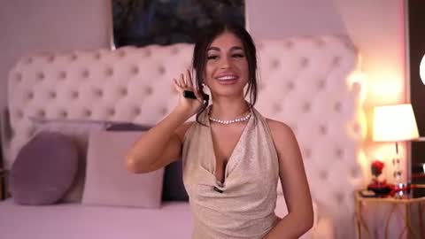 Bella online show from 7, 7, 2026