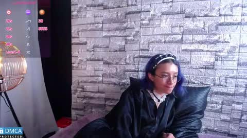 Snapshot of bellaodisea chatting on 4, 2, 2025 online show from 4, 2, 2025