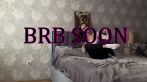 Snapshot of bellaparker_ chatting on 27, 10, 2025 bellaparker_ online show from 27, 10, 2025