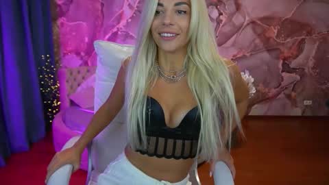 Bella online show from 26, 9, 2025