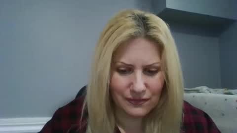 Snapshot of bellastar84 chatting on 6, 2, 2025 Starr40 online show from 6, 2, 2025