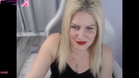 Snapshot of bellastar84 chatting on 3, 10, 2025 Starr40 online show from 3, 10, 2025