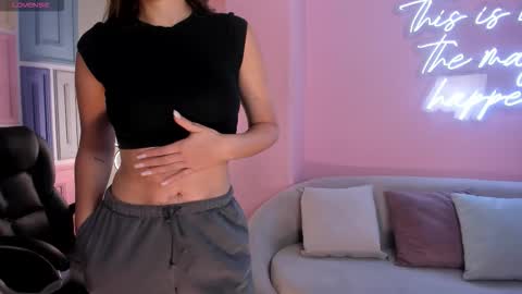 Snapshot of bellathompsonx_ chatting on 8, 2, 2026 Bella online show from 8, 2, 2026