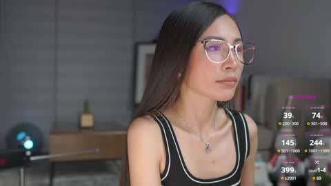 Snapshot of belle_adrienne chatting on 11, 12, 2024 Belle Adrienne  IG  online show from 11, 12, 2024