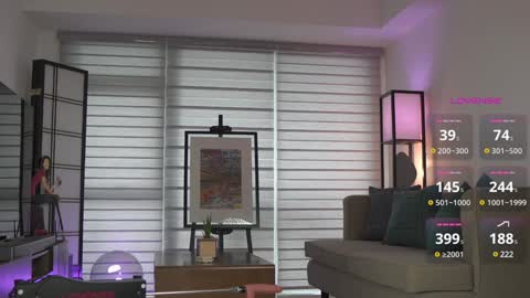 Snapshot of belle_adrienne chatting on 5, 2, 2025 Belle Adrienne  IG  online show from 5, 2, 2025