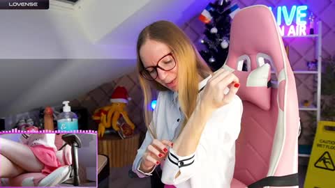 Snapshot of belle_alice chatting on 2, 12, 2024 Alice online show from 2, 12, 2024